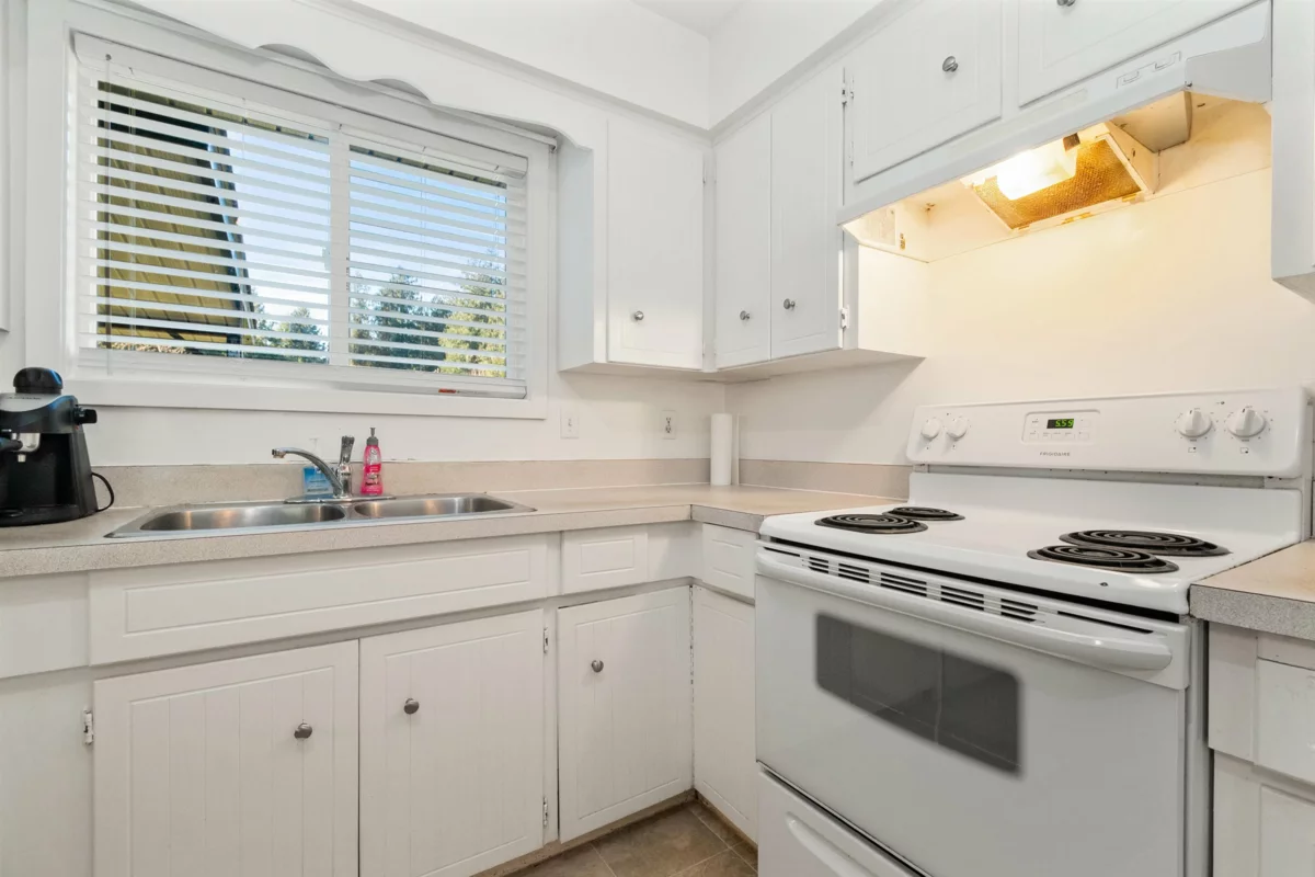 Bedroom 3 Photo of 20143 Silverview Road, Hope, BC