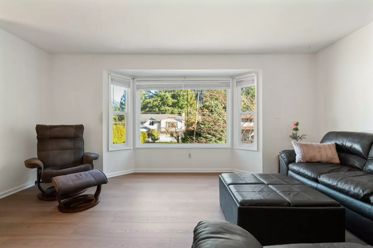 Primary Bathroom Photo of 20143 Silverview Road, Hope, BC