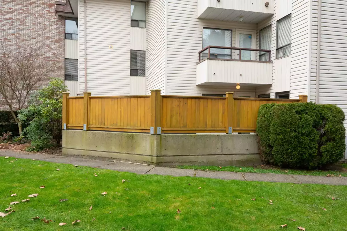Entry Foyer Photo of 107 1150 Dufferin Street, Coquitlam, BC