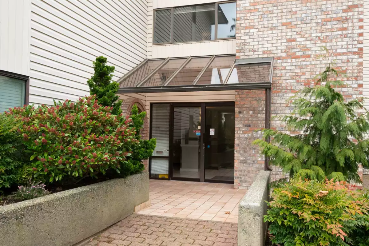 Family Room Photo of 107 1150 Dufferin Street, Coquitlam, BC