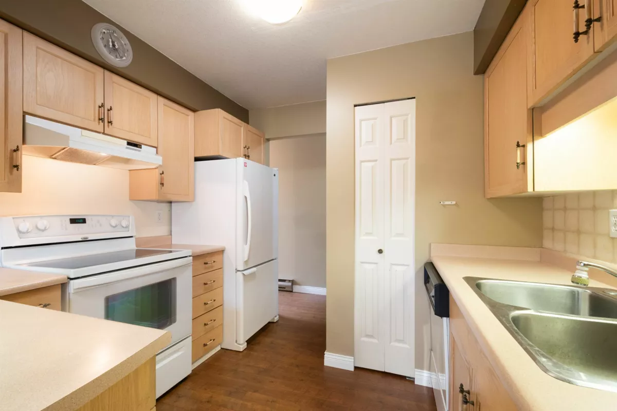 Guest Bathroom Photo of 107 1150 Dufferin Street, Coquitlam, BC