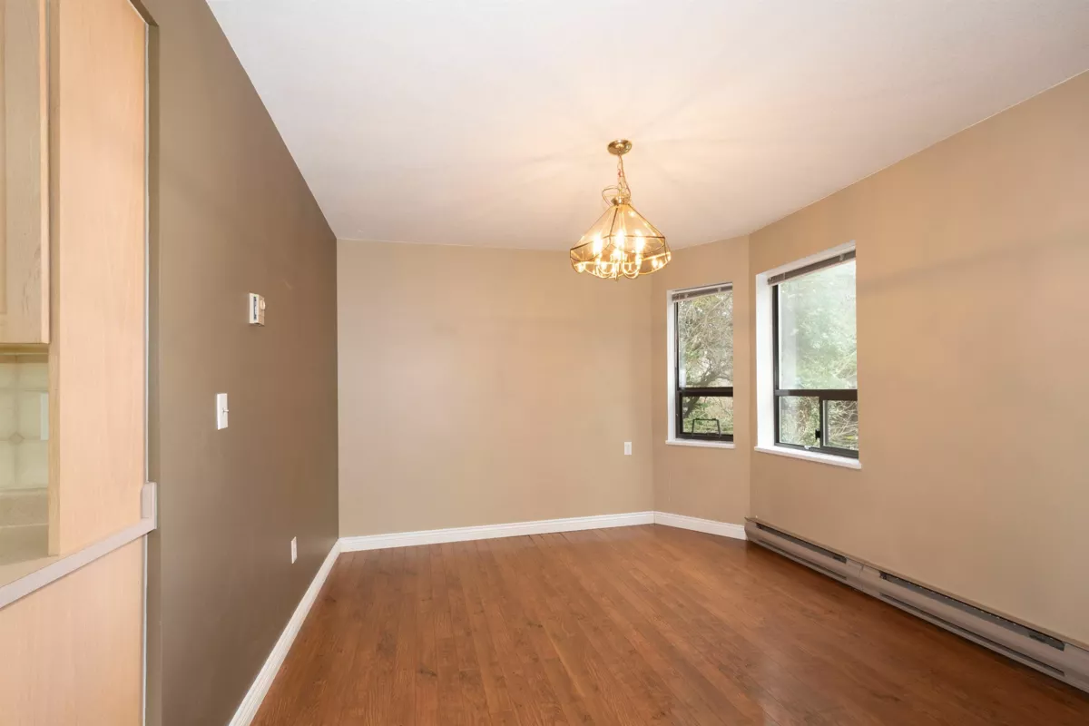 Walk-In Closet Photo of 107 1150 Dufferin Street, Coquitlam, BC