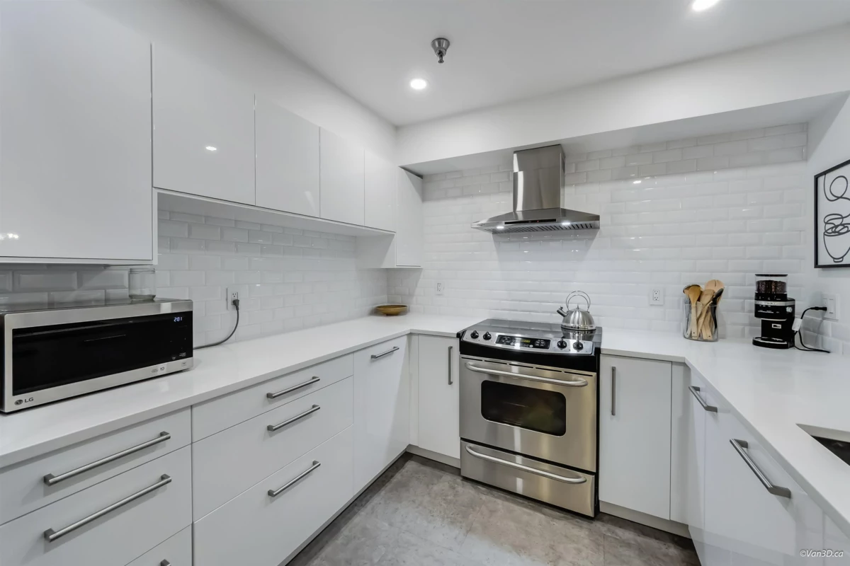 Family Room Photo of 207 2288 W 12th Avenue, Vancouver, BC