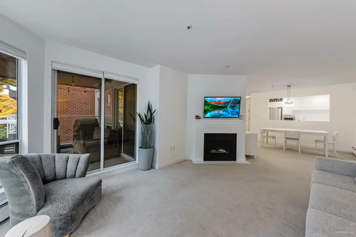 Primary Bedroom Photo of 207 2288 W 12th Avenue, Vancouver, BC