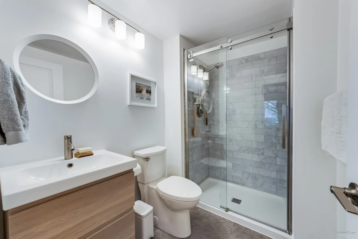 Walk-In Closet Photo of 207 2288 W 12th Avenue, Vancouver, BC