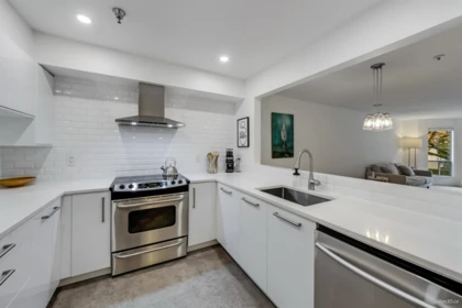 207 2288 W 12th Avenue, Vancouver, BC