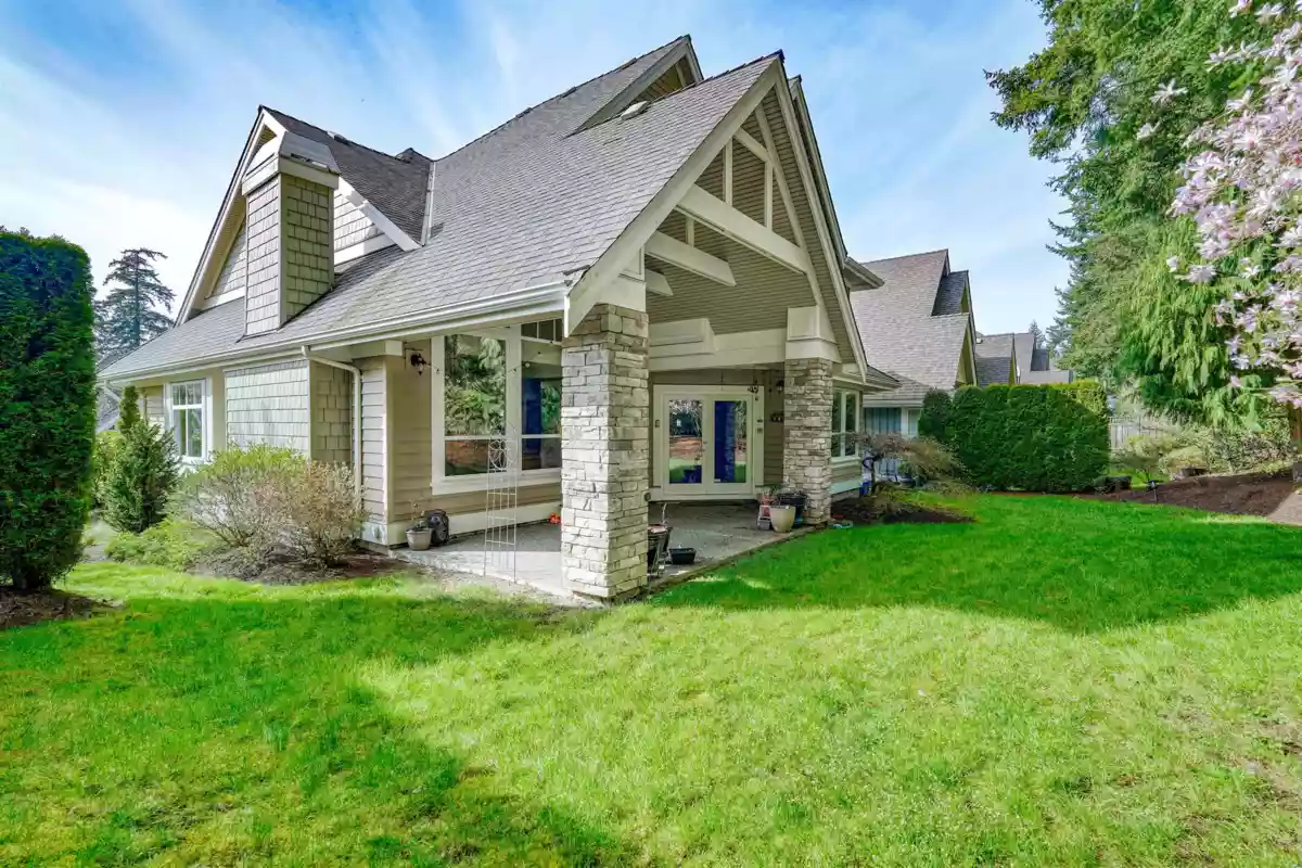 Guest Bathroom Photo of 2052 128a Street, Surrey, BC