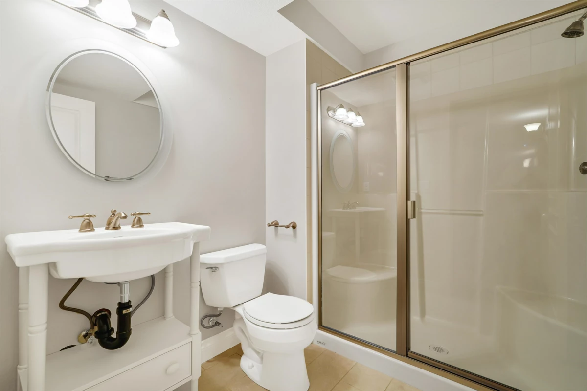 Hot Tub / Spa Photo of 2052 128a Street, Surrey, BC