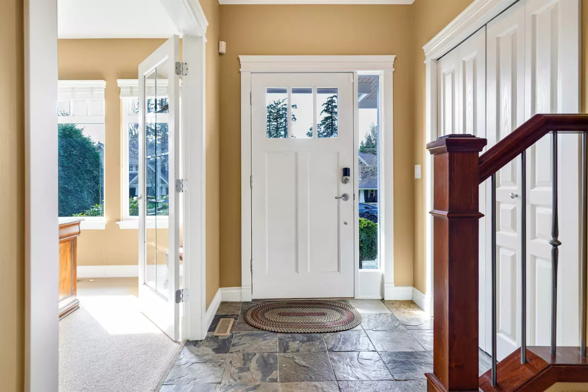 Living Room Photo of 2052 128a Street, Surrey, BC