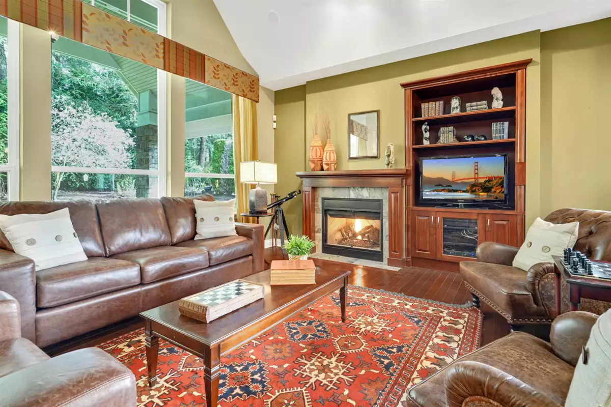 Primary Bathroom Photo of 2052 128a Street, Surrey, BC