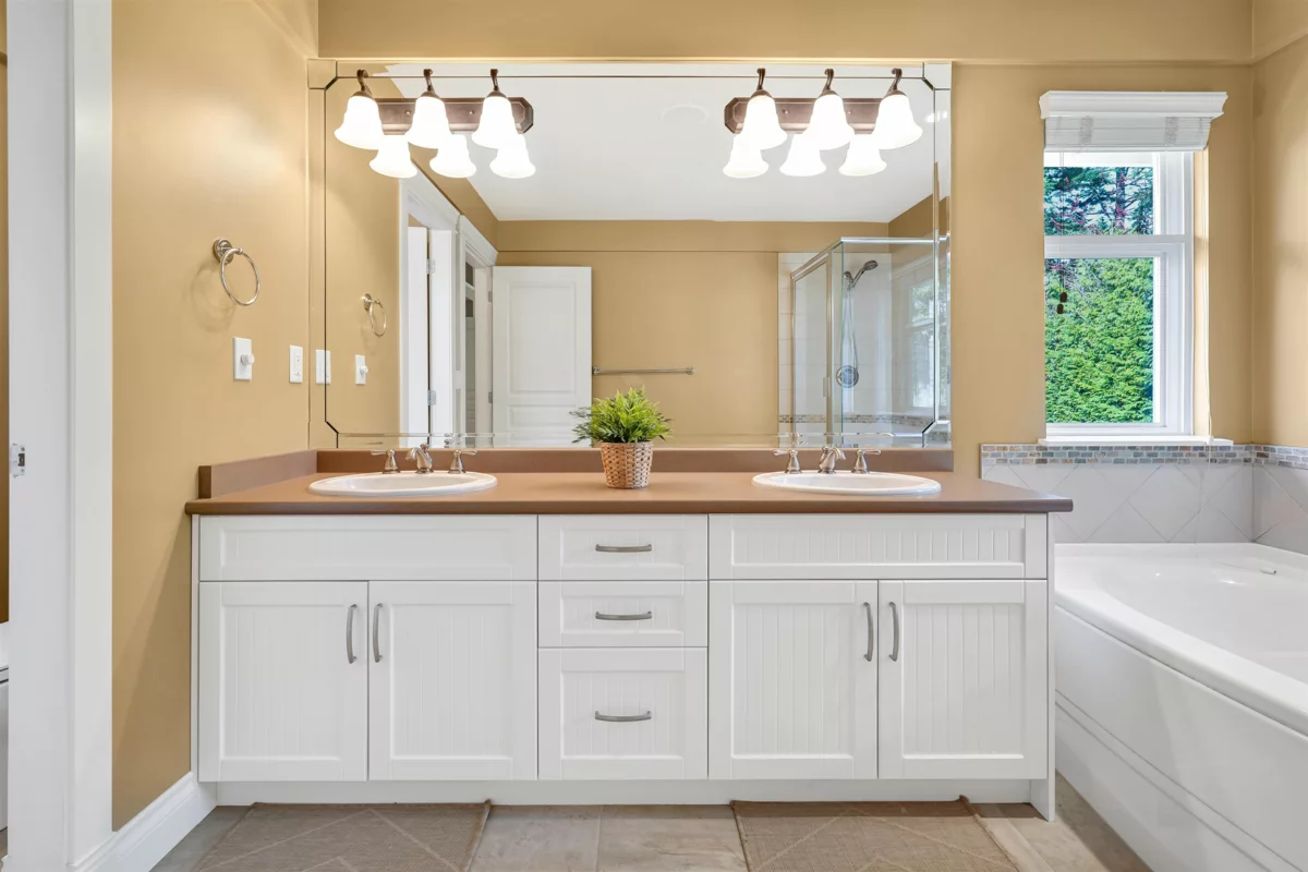 Staircase Photo of 2052 128a Street, Surrey, BC