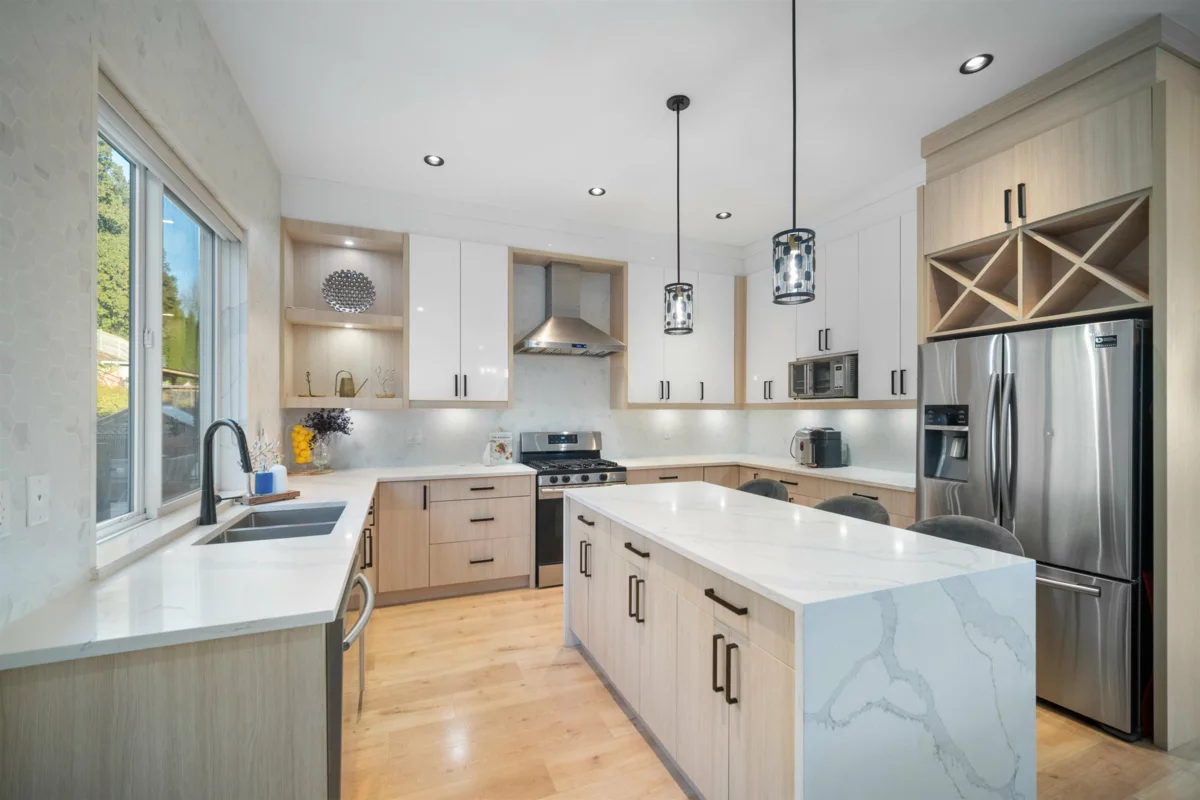Dining Area Photo of 34869 Ackerman Court, Abbotsford, BC