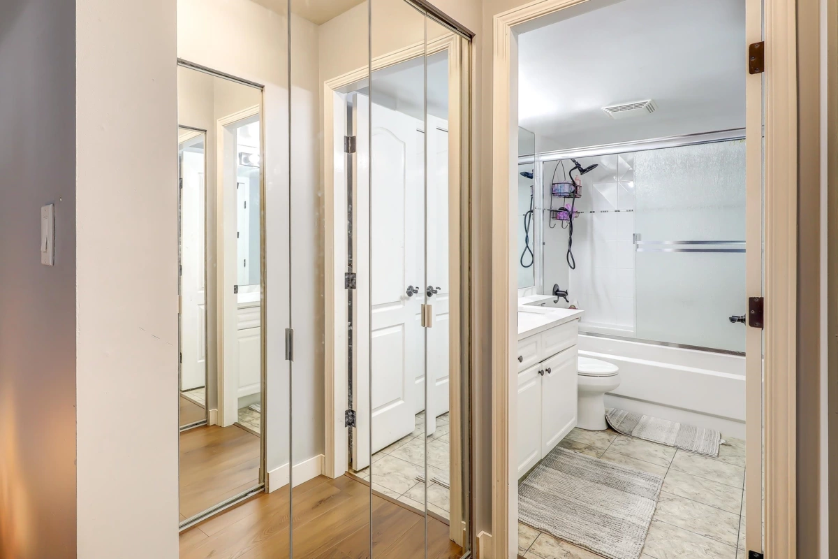 Basement Recreation Room Photo of 210 15110 108 Avenue, Surrey, BC