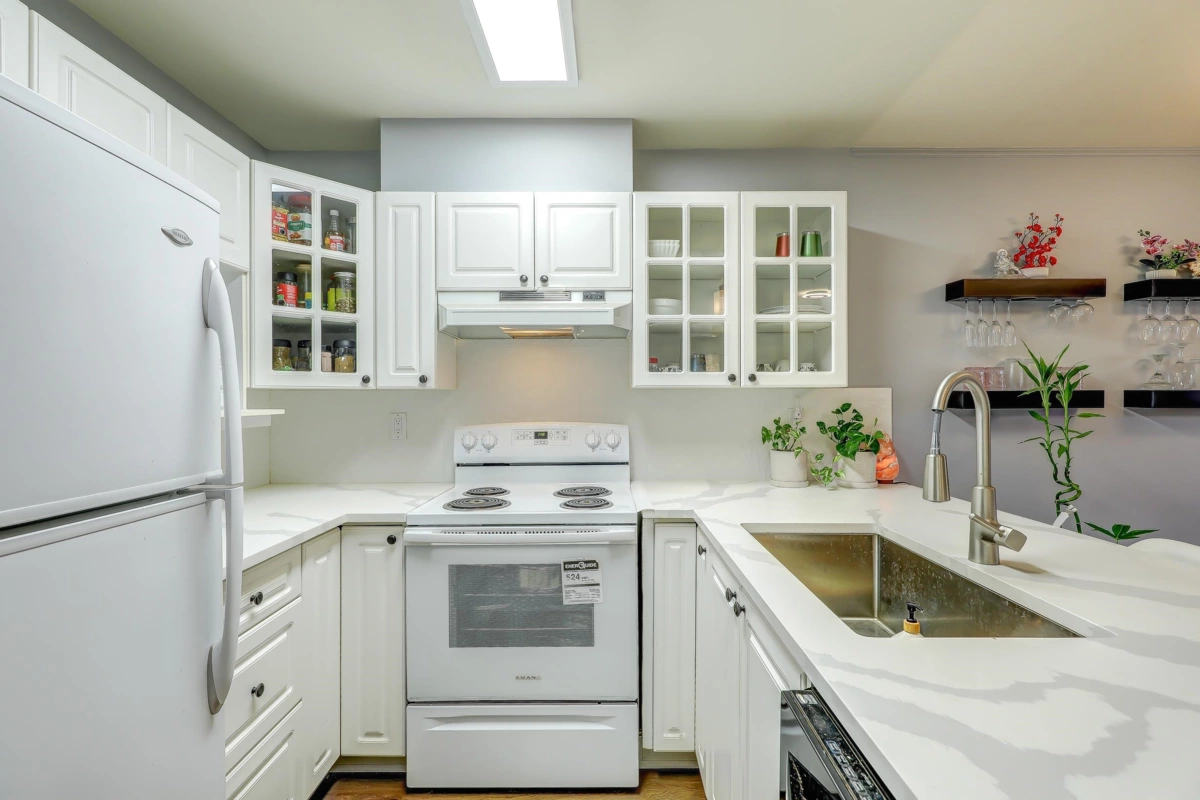 Bedroom 3 Photo of 210 15110 108 Avenue, Surrey, BC