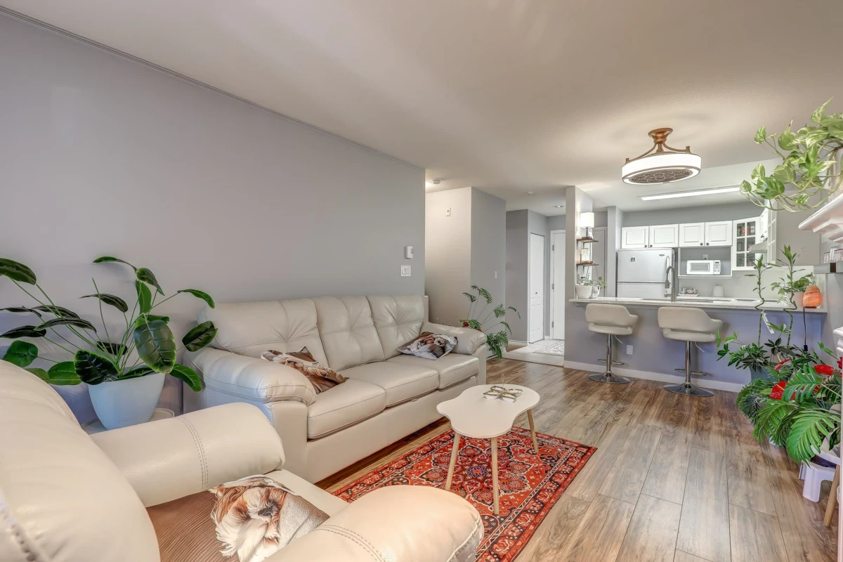 Pantry Photo of 210 15110 108 Avenue, Surrey, BC