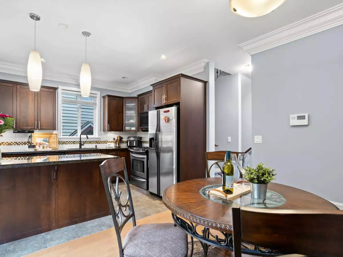 Walk-In Closet Photo of 43 35626 Mckee Road, Abbotsford, BC