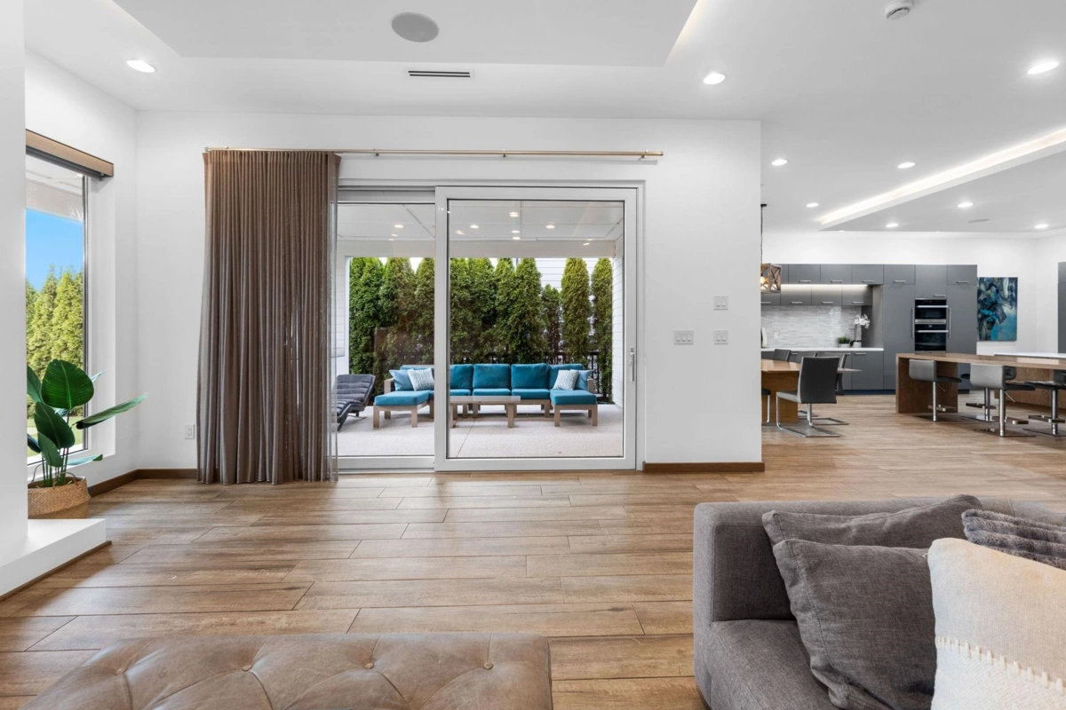 Breakfast Nook Photo of 2150 Kugler Avenue, Coquitlam, BC