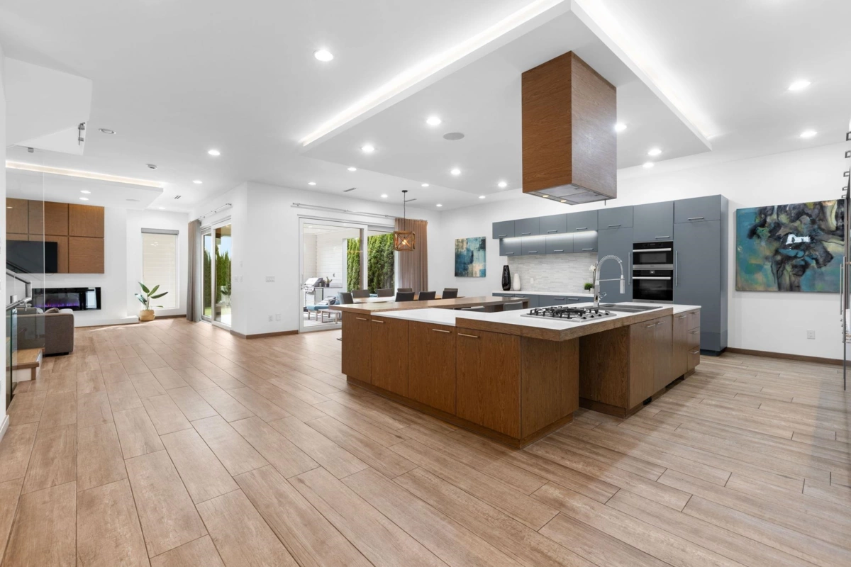 Dining Area Photo of 2150 Kugler Avenue, Coquitlam, BC
