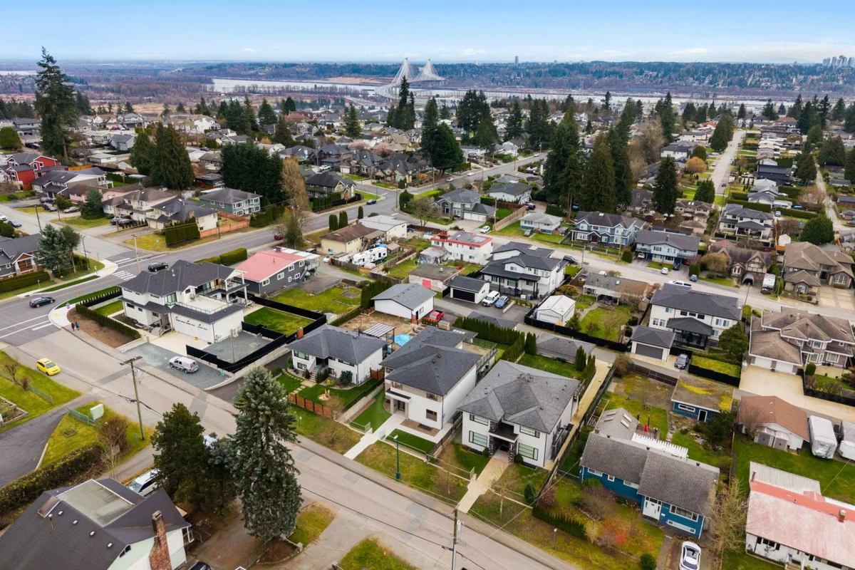 Garden / Landscaping Photo of 2150 Kugler Avenue, Coquitlam, BC