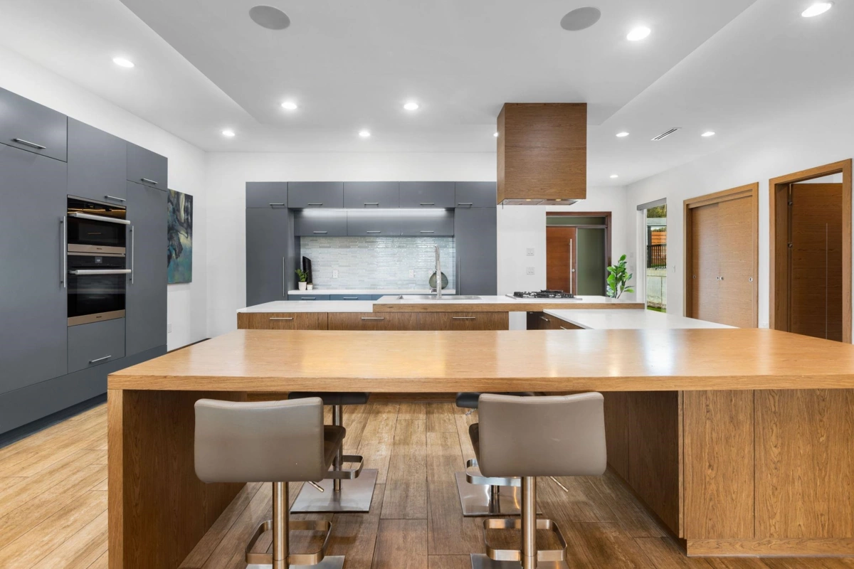 Primary Bathroom Photo of 2150 Kugler Avenue, Coquitlam, BC