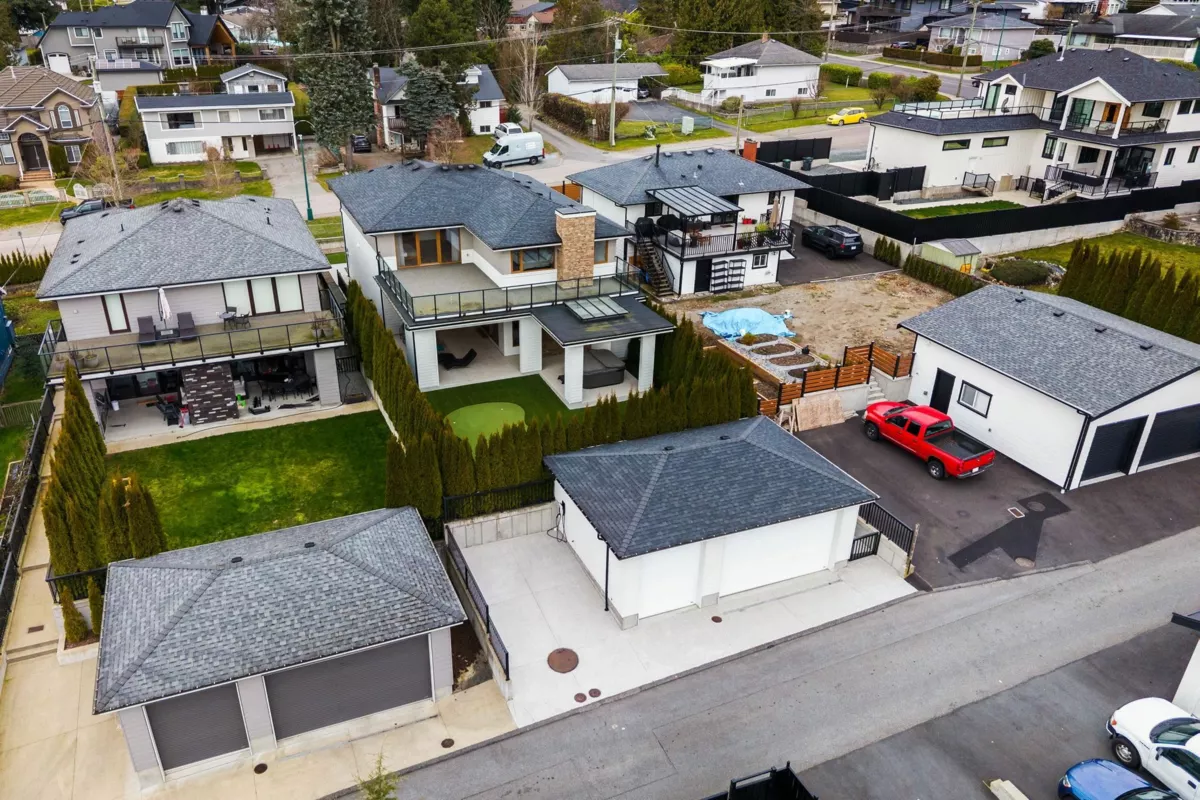 Swimming Pool Photo of 2150 Kugler Avenue, Coquitlam, BC
