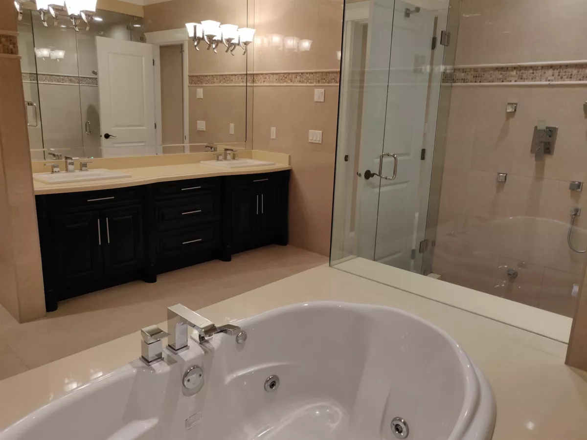 Walk-In Closet Photo of 9760 Saunders Road, Richmond, BC