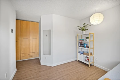 Bedroom 3 Photo of 301 674 W 17th Avenue, Vancouver, BC