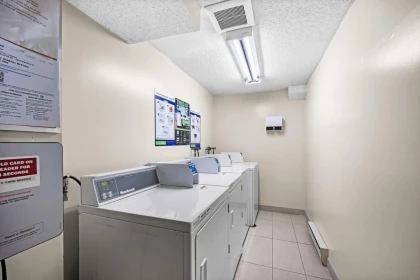 Powder Room Photo of 301 674 W 17th Avenue, Vancouver, BC