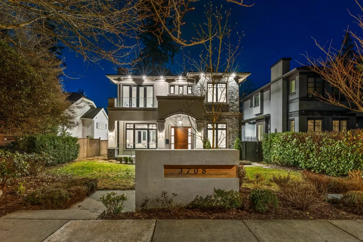 Exterior Front Photo of 3708 W 35th Avenue, Vancouver, BC