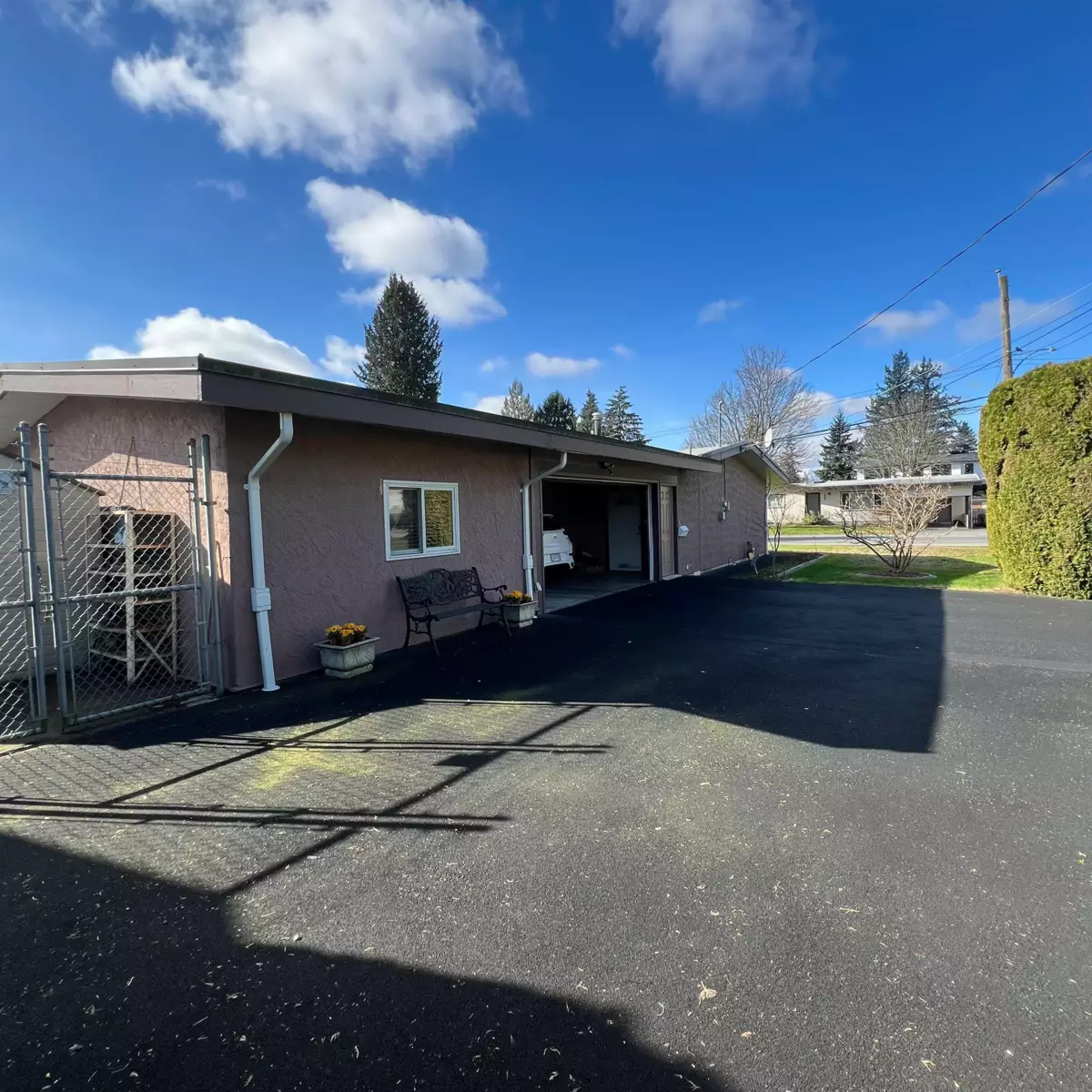 Hot Tub / Spa Photo of 2344 Beaver Street, Abbotsford, BC