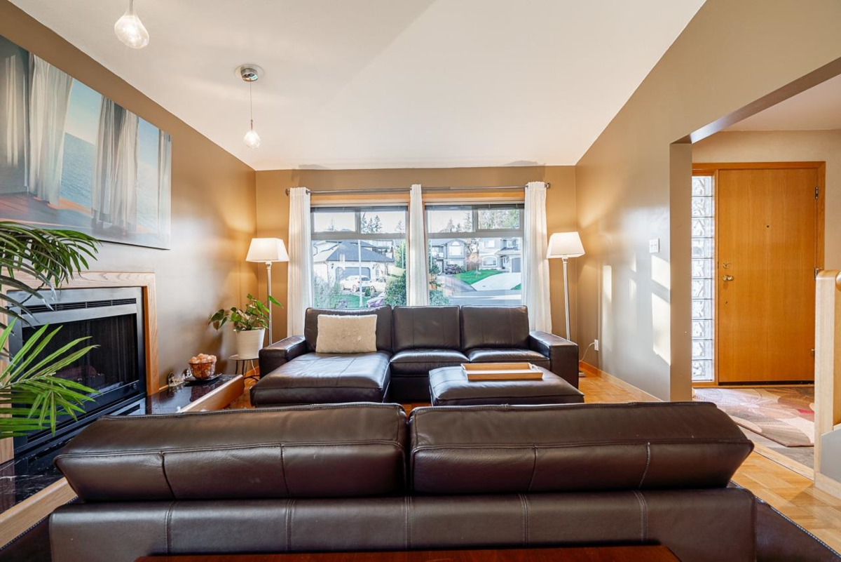 Breakfast Nook Photo of 7926 161 Street, Surrey, BC