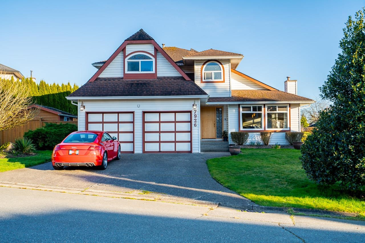 Fitness Center Photo Near 7926 161 Street, Surrey, BC