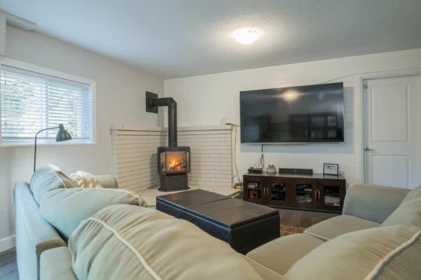 Basement Recreation Room Photo of 5079 Walker Avenue, Delta, BC