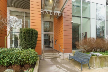 2307 1351 Continental Street, Vancouver, BC, Vancouver — Apartment/Condo for sale