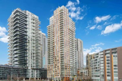 2307 1351 Continental Street, Vancouver, BC, Vancouver — Apartment/Condo for sale
