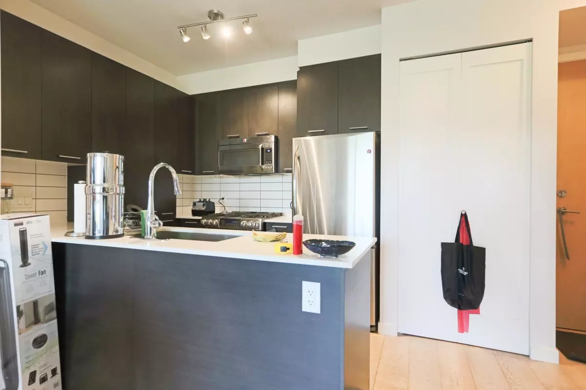 Dining Area Photo of 304 215 Brookes Street, New Westminster, BC