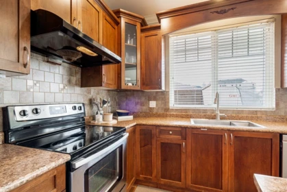 Guest Bathroom Photo of 32712 Tunbridge Avenue, Mission, BC