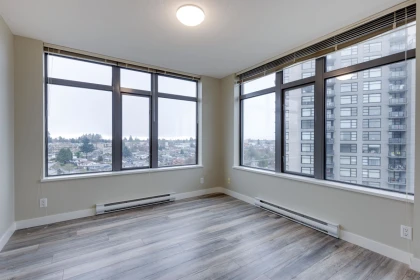 Hallway Photo of 1202 3660 Vanness Avenue, Vancouver, BC