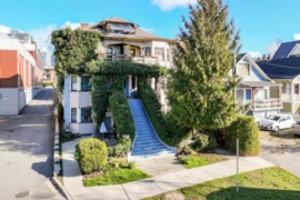 160 E 10th Street, North Vancouver, BC
