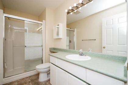 Guest Bathroom Photo of 407 46693 Yale Road, Chilliwack, BC