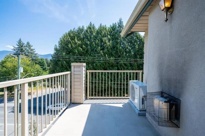 Hallway Photo of 407 46693 Yale Road, Chilliwack, BC