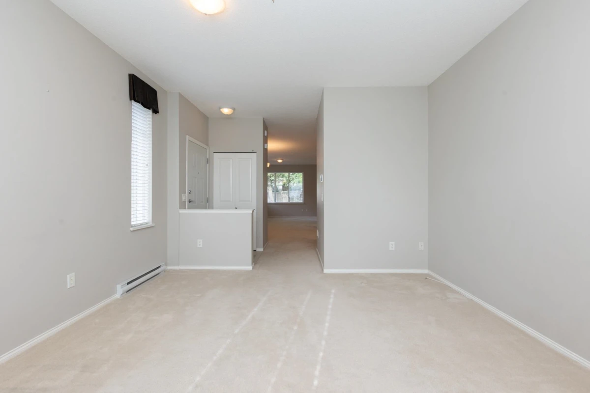 Family Room Photo of 37 15868 85 Avenue, Surrey, BC