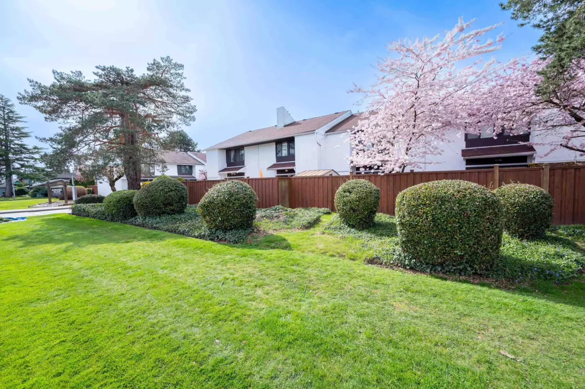 Family Room Photo of 345 9411 Glendower Drive, Richmond, BC