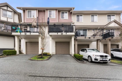 Swimming Pool Photo of 33 4401 Blauson Boulevard, Abbotsford, BC