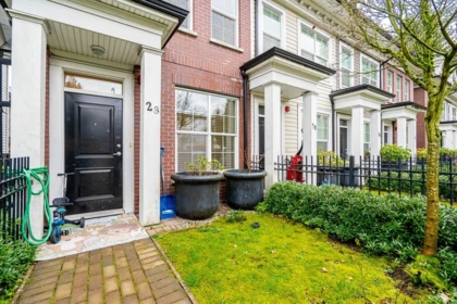 28 7458 Britton Street, Burnaby, BC, Burnaby — Townhouse for sale