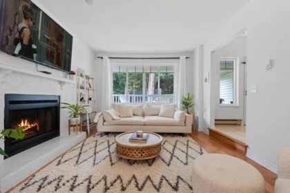 Breakfast Nook Photo of 5636 Marine Drive, West Vancouver, BC