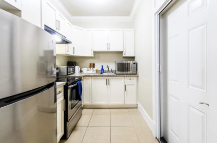 Swimming Pool Photo of 7682 Armstrong Street, Richmond, BC