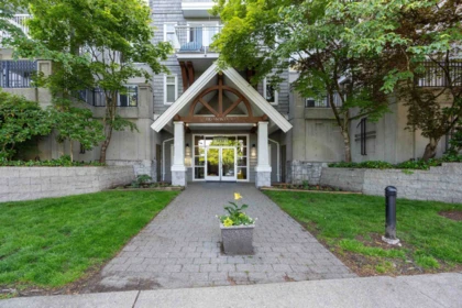 Hot Tub / Spa Photo of 212 1432 Parkway Boulevard, Coquitlam, BC