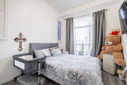 Powder Room Photo of 516 13733 107a Avenue, Surrey, BC