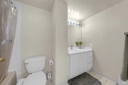 Laundry Room Photo of 1408 5189 Gaston Street, Vancouver, BC